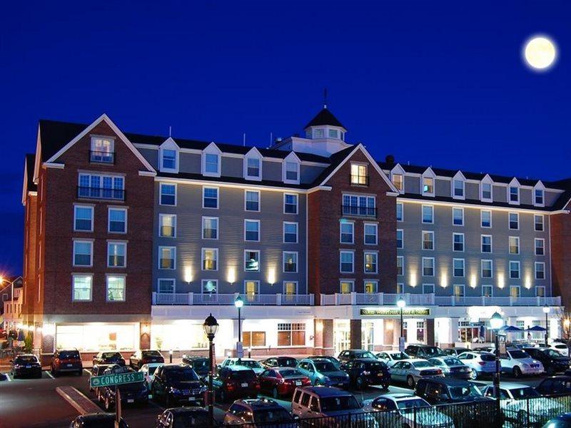 Salem Waterfront Hotel & Suites Exterior photo